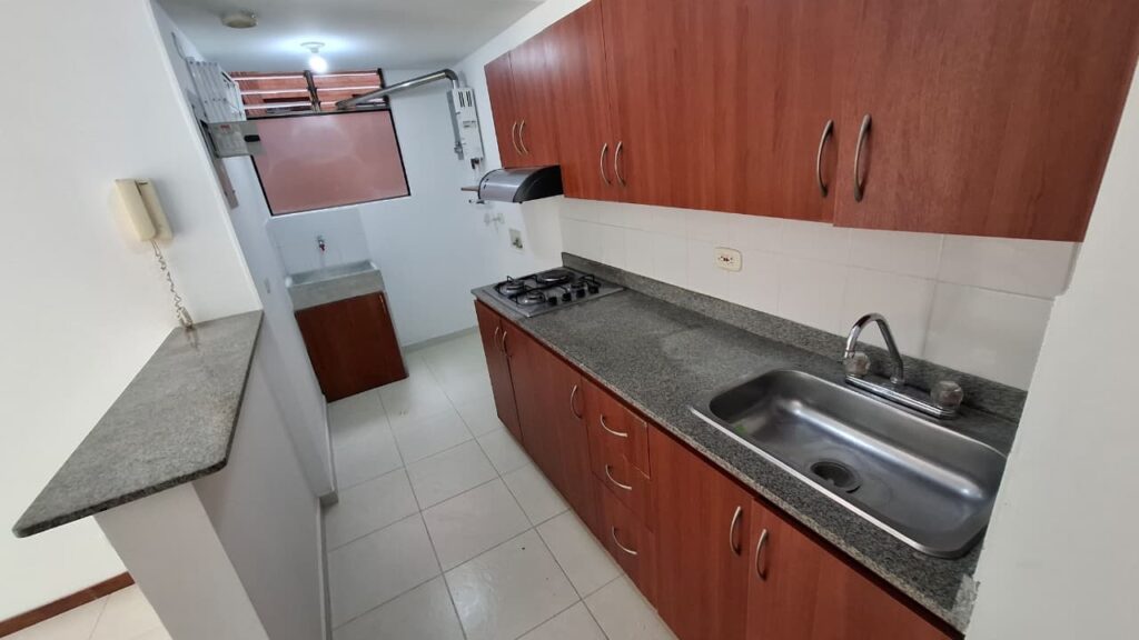 1020320 – Apartamento en Arriendo, Envigado